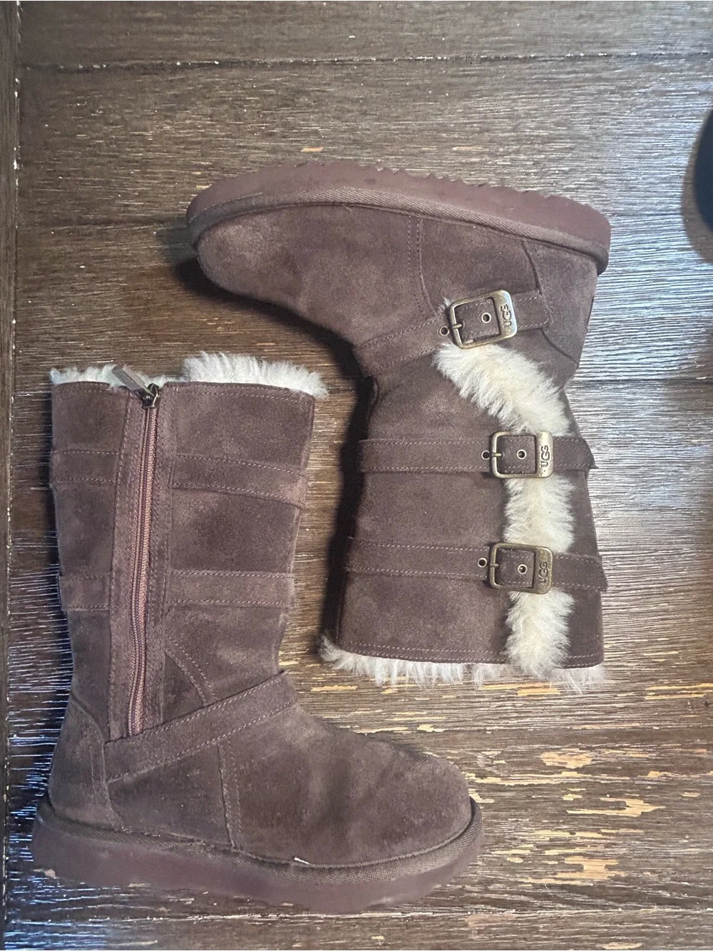 UGG Maddi II boots size 2